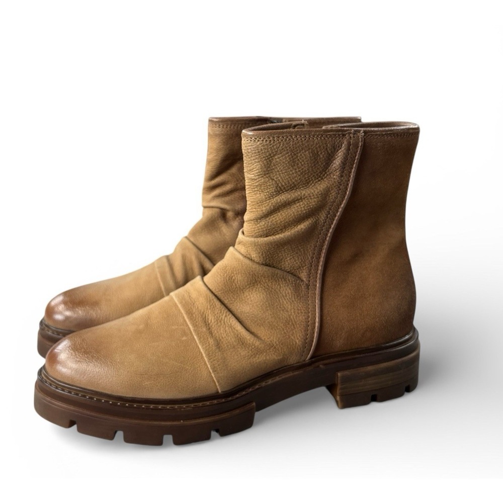 Miz Mooz Brodie Chelsea Boots Womens 9.5/40 Leather Ruched Almond‎
